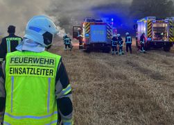 Strohballenturm In Jena Brennt 13082025 05